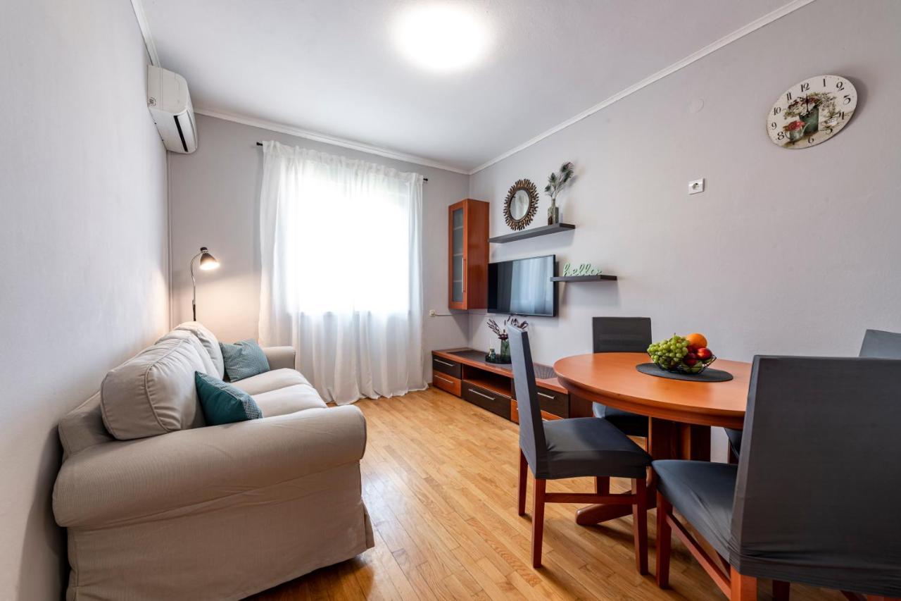 Ivan Apartman *
