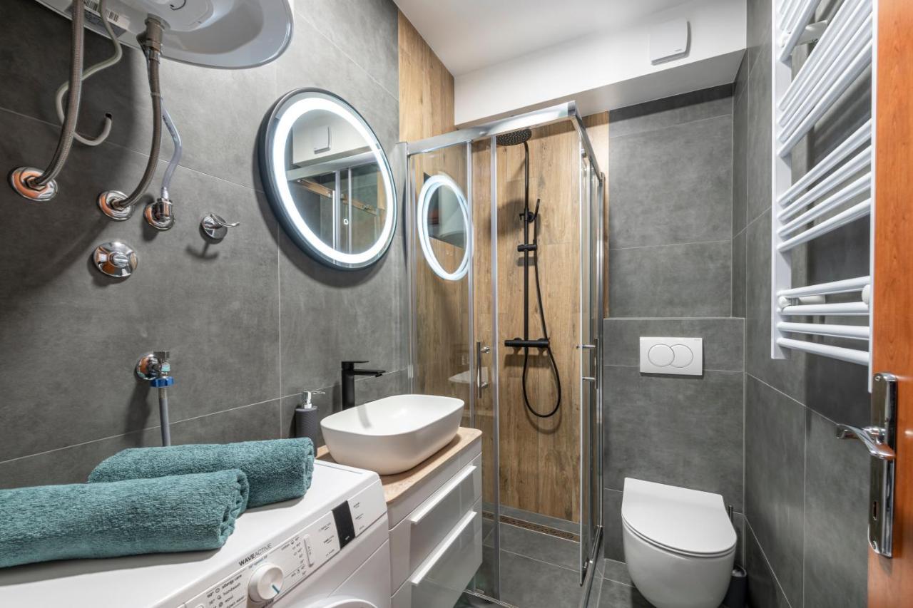 Ivan Apartman *