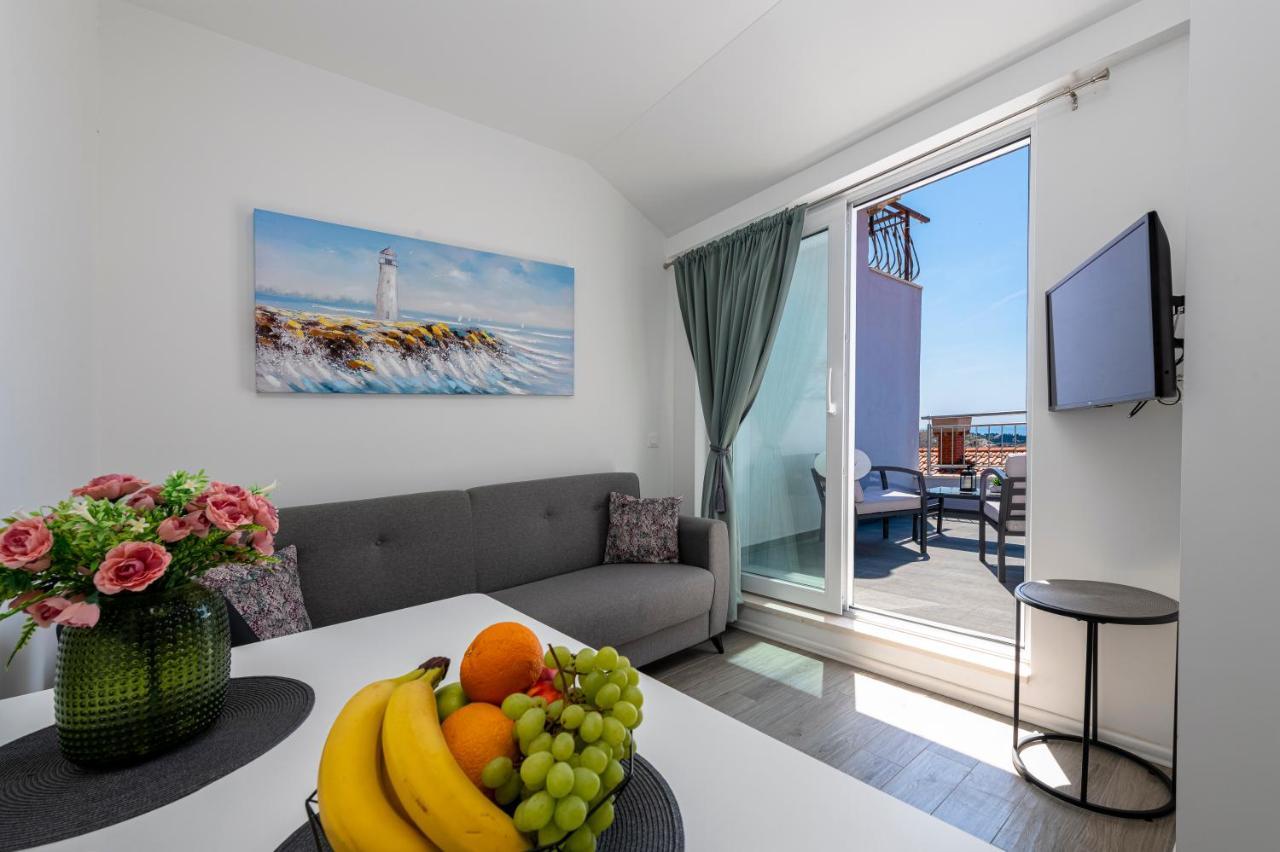 Ivan Apartman *